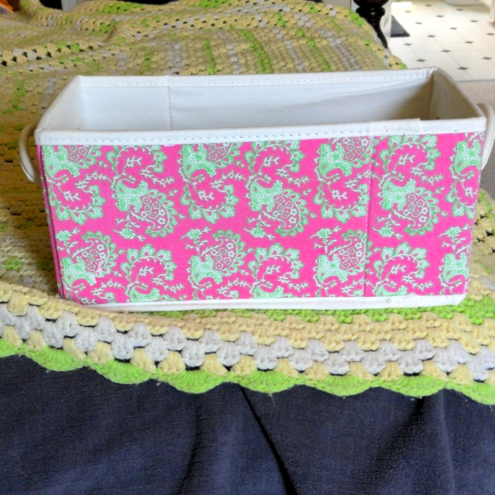 Storage box